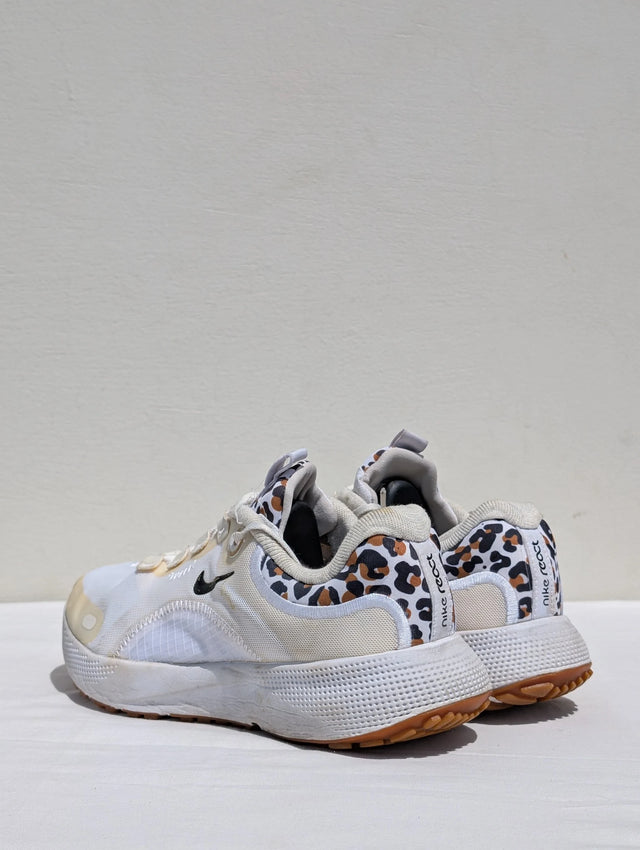 Nike React Escape Run Sneakers – White, Beige & Leopard Print