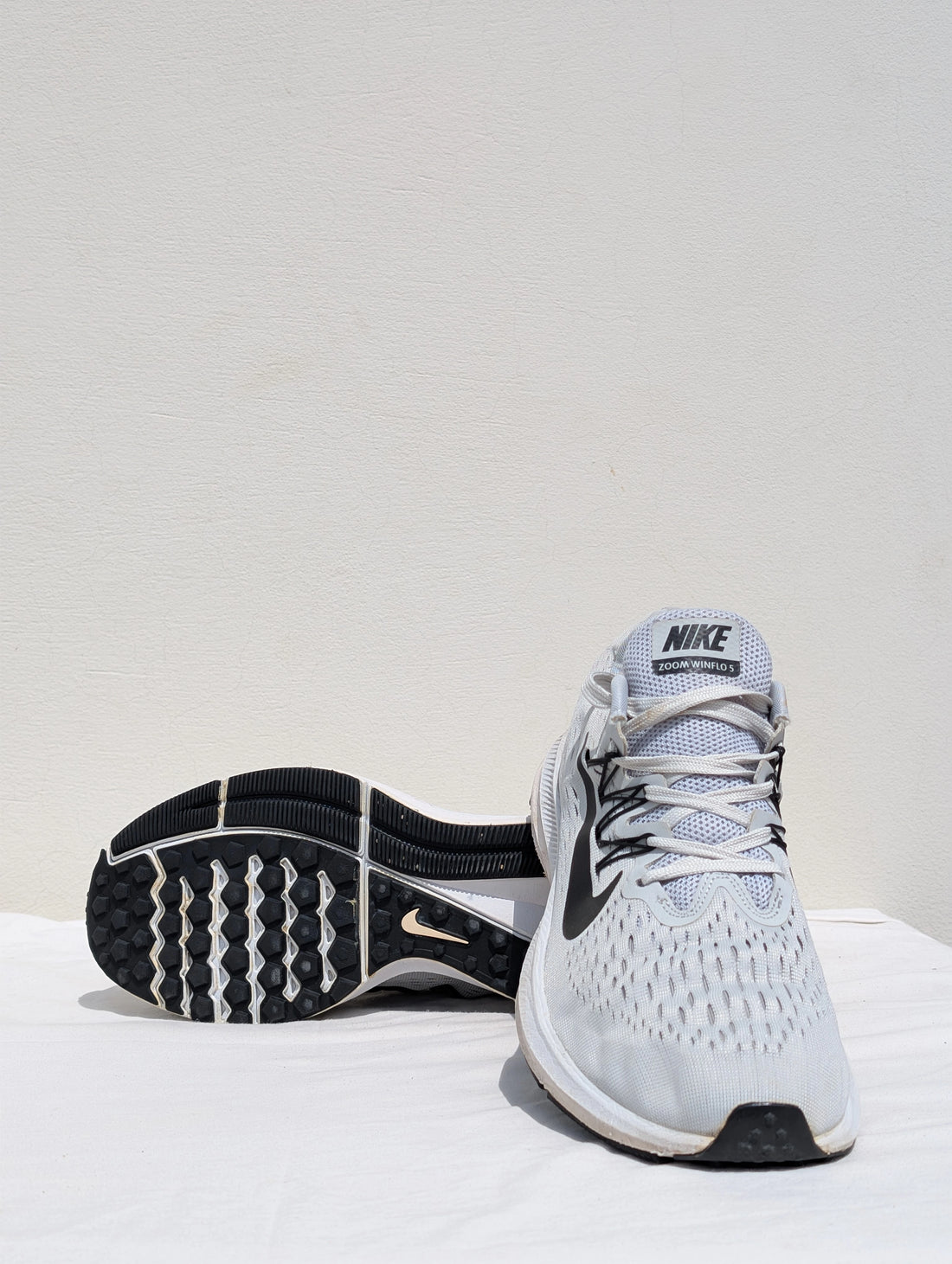 Nike Zoom Winflo 5 Running Shoes – Grey & Black Sneakers