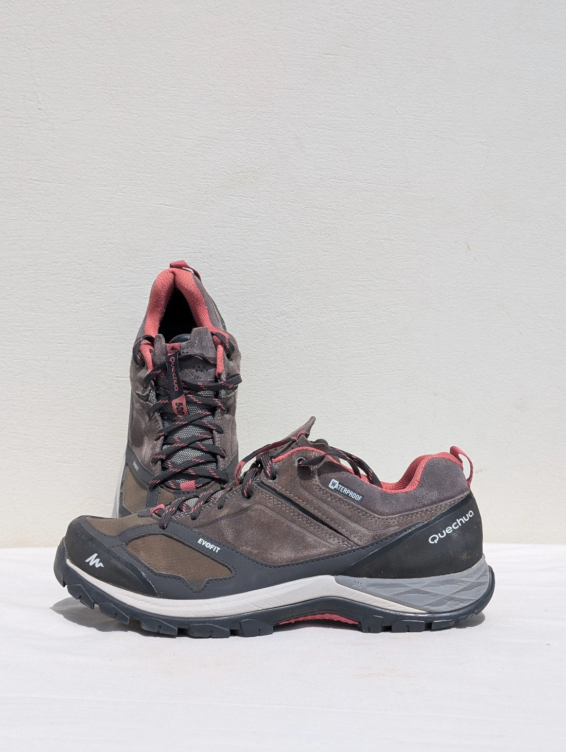 Quechua MH100 Hiking Shoes – Brown & Black Waterproof Outdoor Sneakers