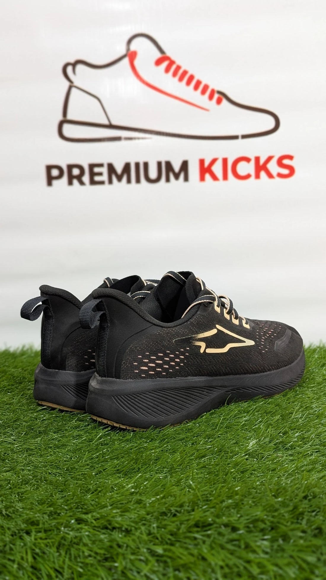 Avia Running Shoes – Black & Gold Sneakers