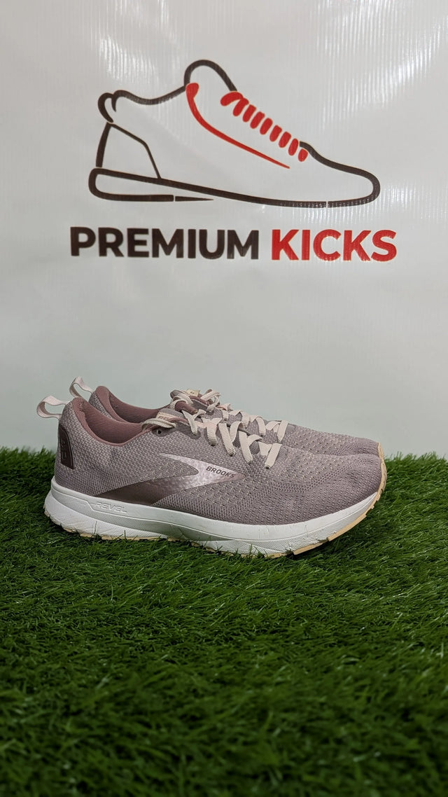 Brooks Women's Revel 4 Shoes – Mauve | Premium Kicks