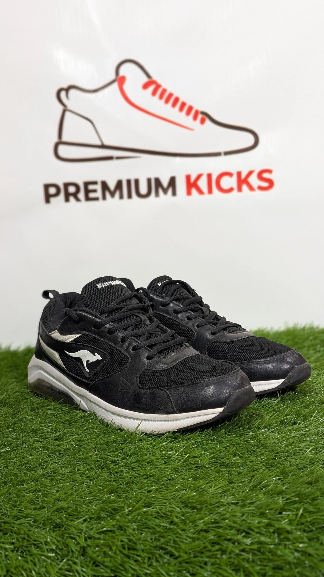 KangaROOS Men's Sneakers – Black & White Air Cushion Style