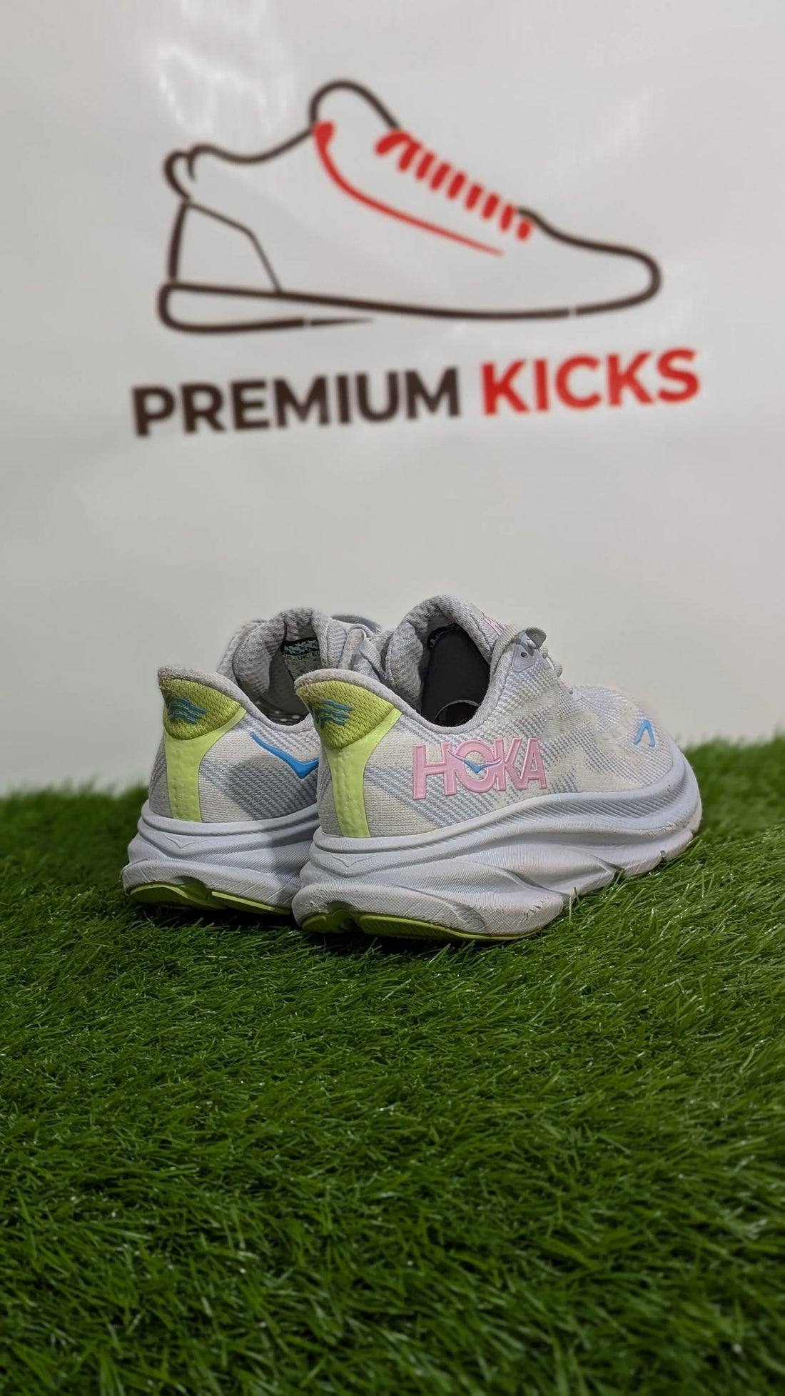 HOKA Clifton 9 Running Shoes – Grey, Pink & Blue