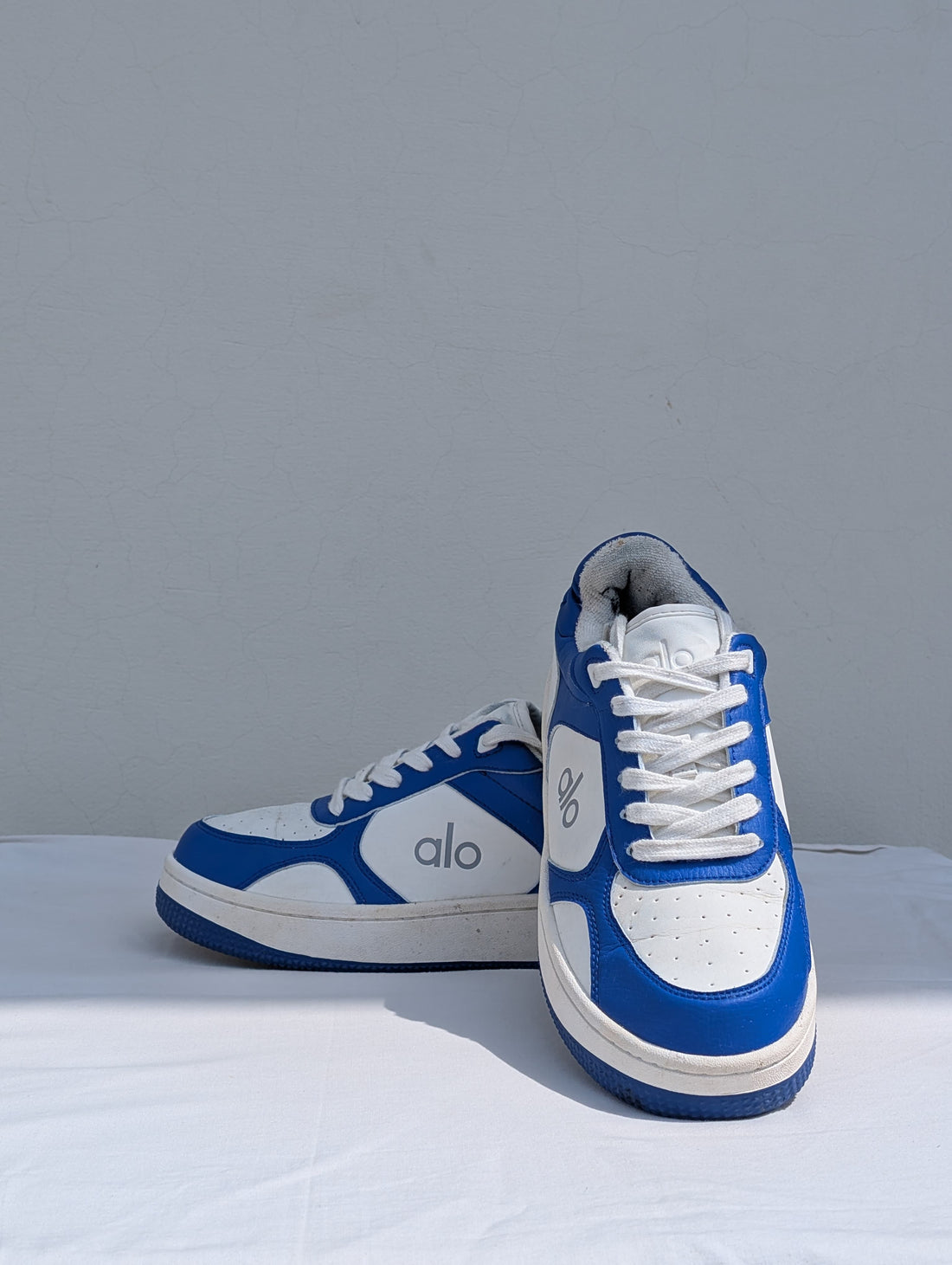 ALO Blue & White Classic Court Sneakers