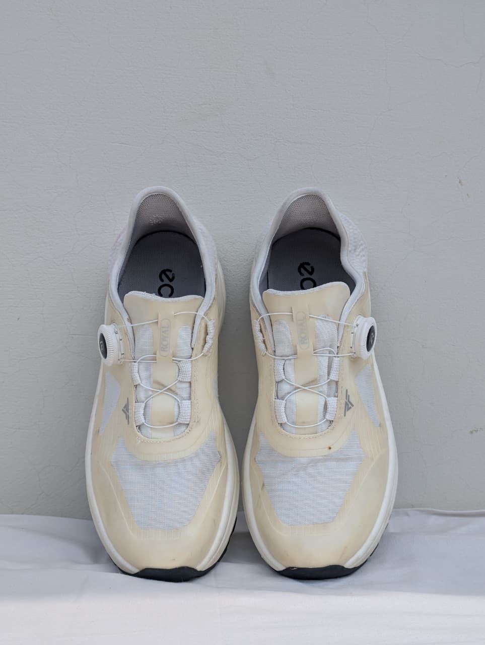 ECCO White Dial-Fit Chunky Sneakers