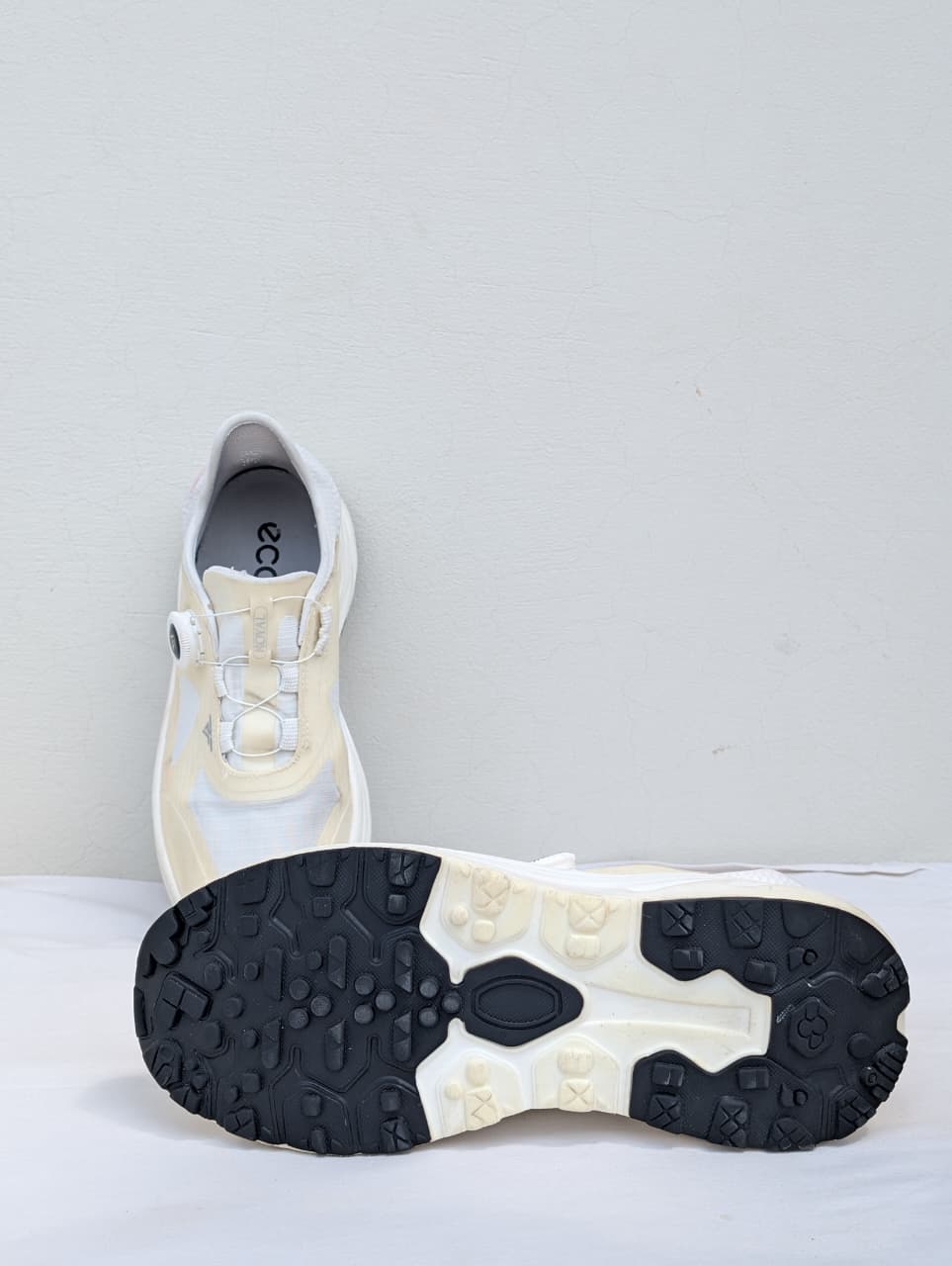 ECCO White Dial-Fit Chunky Sneakers